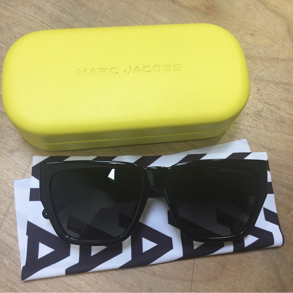 Marc Jacobs Black Large Cat-Eye Sunglasses With Yellow Branded Case